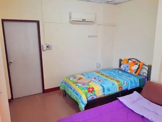 3 Bedrooms House