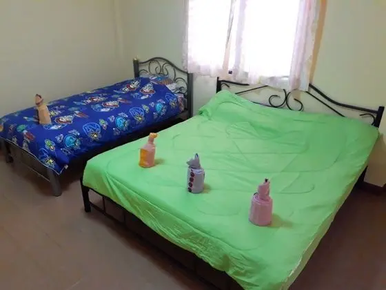 3 Bedrooms House