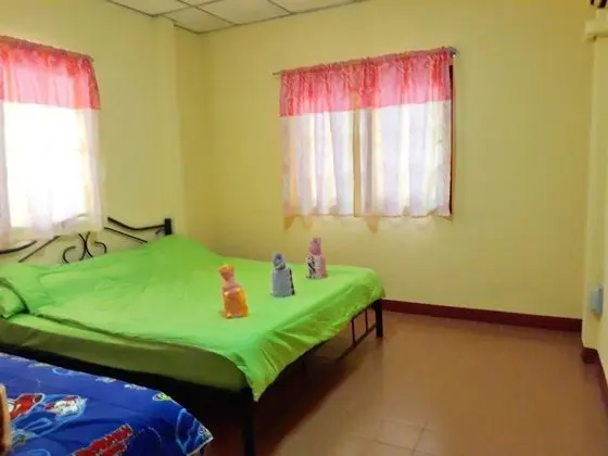 3 Bedrooms House