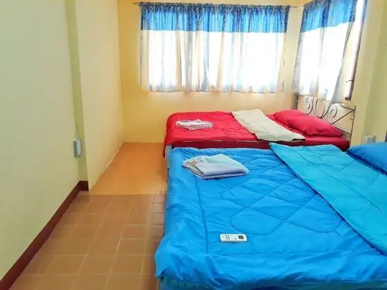 3 Bedrooms House