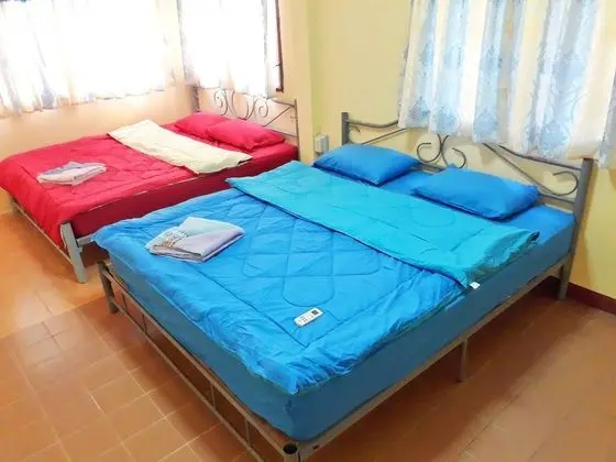 3 Bedrooms House