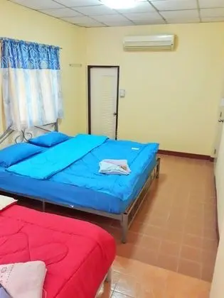 3 Bedrooms House