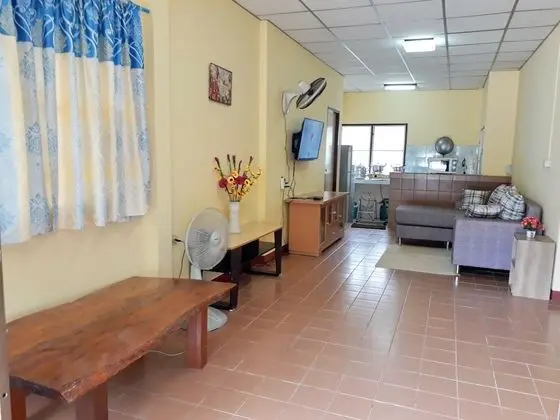 3 Bedrooms House