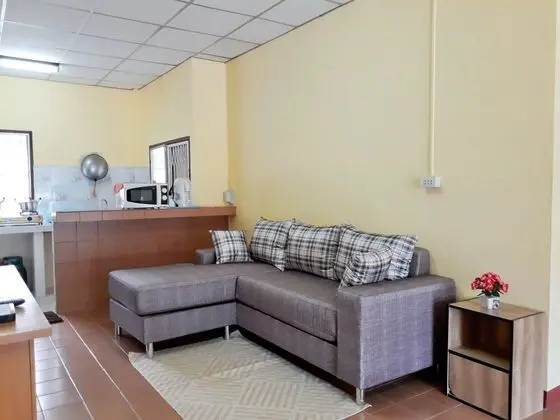 3 Bedrooms House