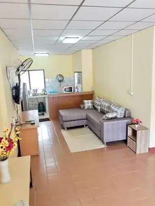 3 Bedrooms House