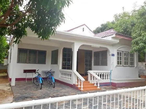 3 Bedrooms House