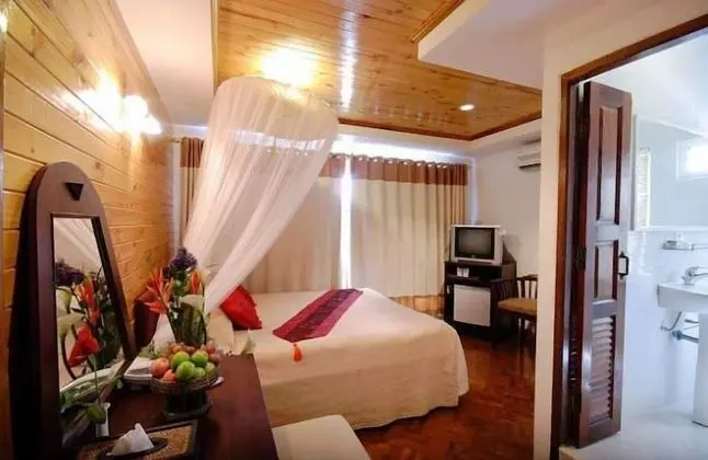 Single/Twin Room (Junior)