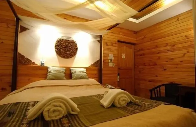 Single/Twin Room (Junior)