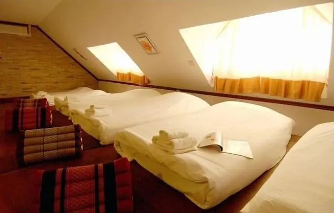 Single/Twin Room (Junior)