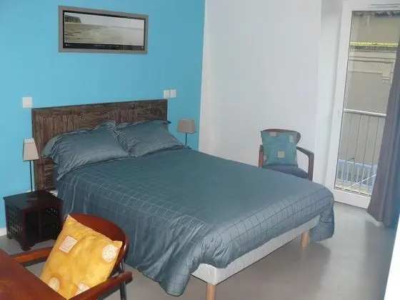 Tek Büyük Yataklı Oda (Bleue)