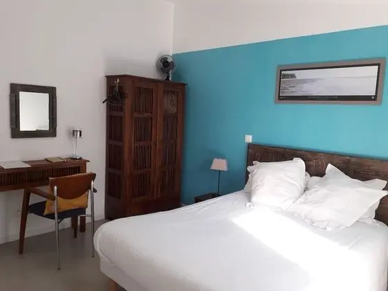 Tek Büyük Yataklı Oda (Bleue)