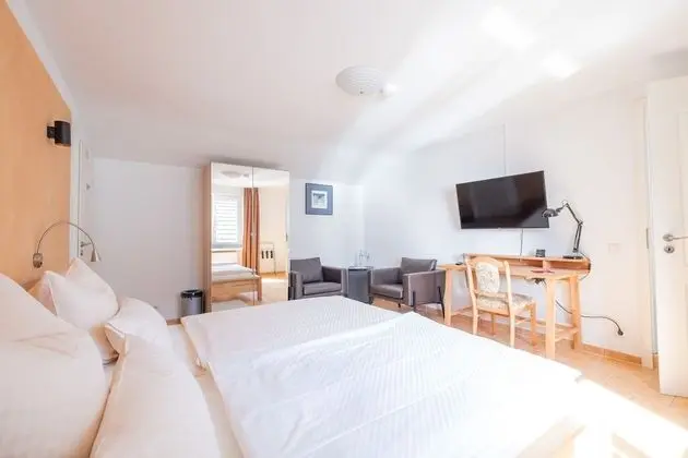 Business Tek Büyük Yataklı Oda