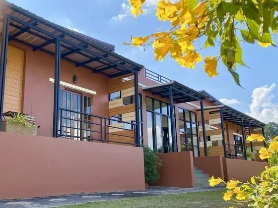 Villa, 4 Yatak Odası, Havuz Manzaralı