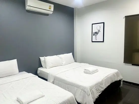 Villa, 4 Yatak Odası, Havuz Manzaralı