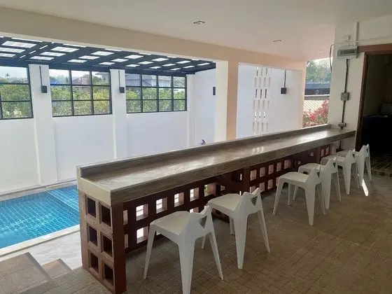 Villa, 4 Yatak Odası, Havuz Manzaralı