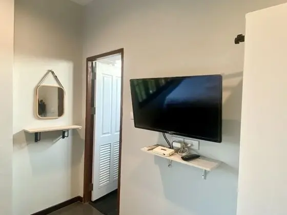 Villa, 4 Yatak Odası, Havuz Manzaralı