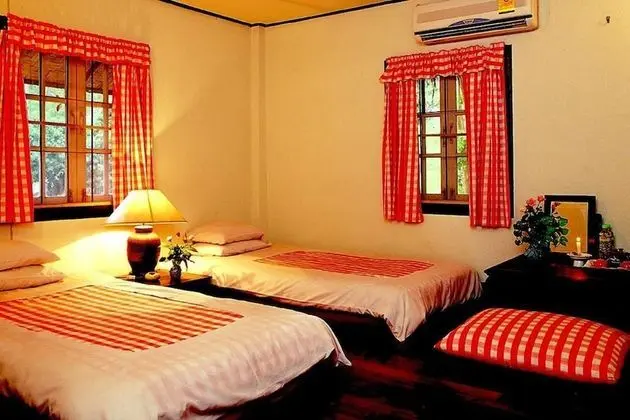 Standard Fan Room