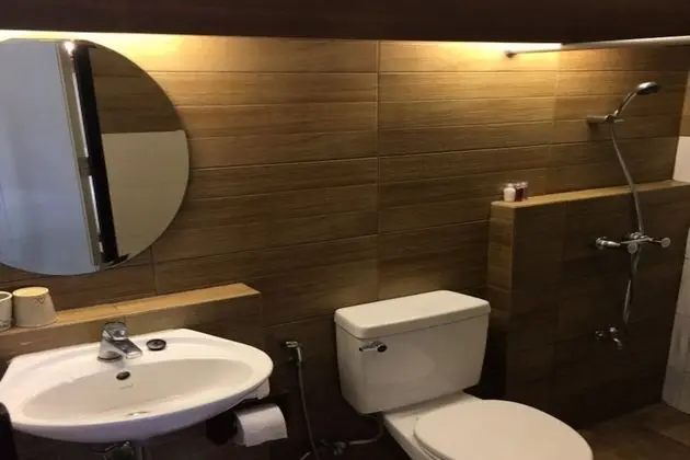 Standard Fan Room