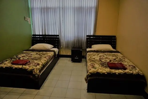 Standard Twin Room with Air-Conditioner