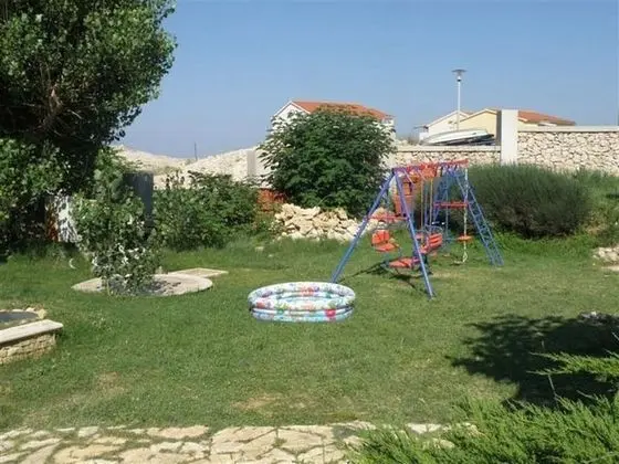 Apart Daire (Maestro - 30m from the beach & parkin)