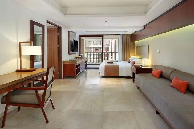 Deluxe Süit, Havuz Manzaralı (with Spa Bath)