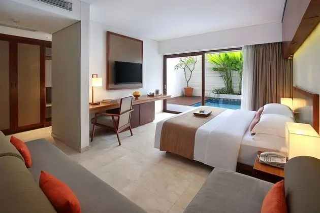 Premier Room with Daily Cocktails or Beers