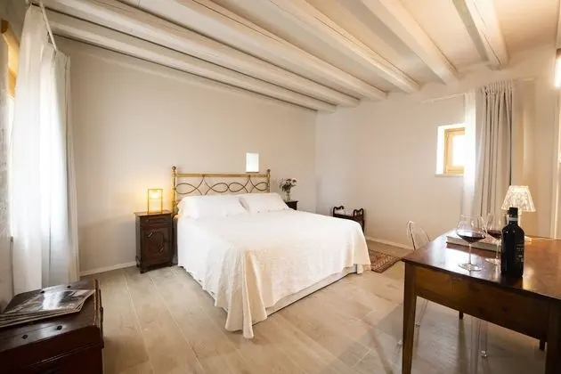 Deluxe Tek Büyük Yataklı Oda, 1 Çift Kişilik Yatak, Bahçe Manzaralı