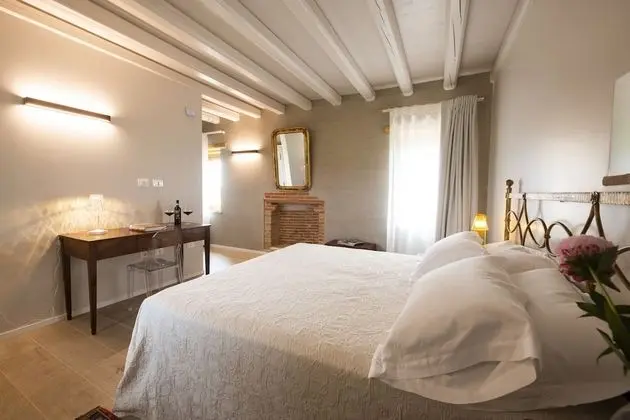 Deluxe Tek Büyük Yataklı Oda, 1 Çift Kişilik Yatak, Bahçe Manzaralı