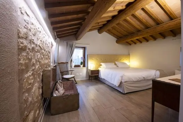 Deluxe Tek Büyük Yataklı Oda, 1 Çift Kişilik Yatak, Bahçe Manzaralı