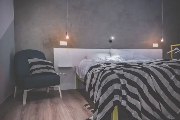Standard Tek Büyük Yataklı Oda