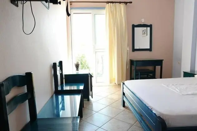 Tek Büyük veya İki Ayrı Yataklı Oda, Deniz Manzaralı