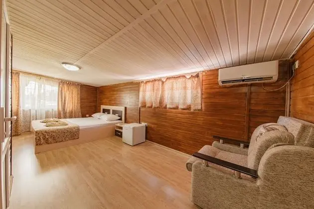 Standard Üç Kişilik Oda, Kısmi Deniz Manzaralı, Köşe