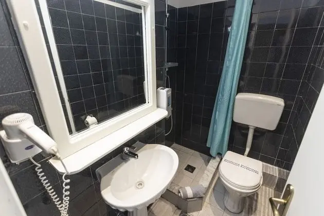 Standard Tek Büyük veya İki Ayrı Yataklı Oda