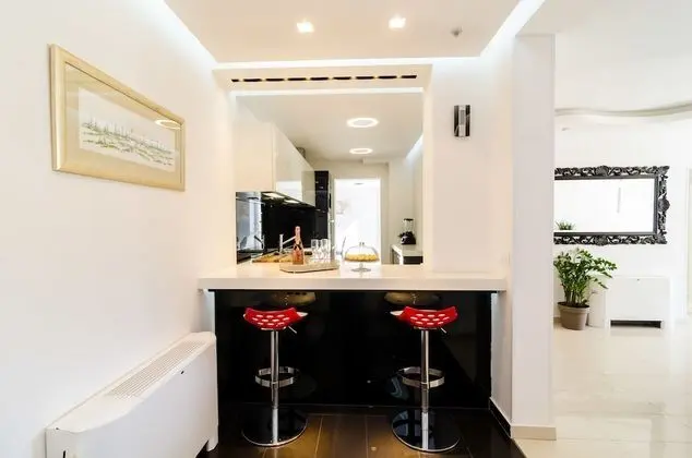 Deluxe Apart Daire, Bahçe Manzaralı