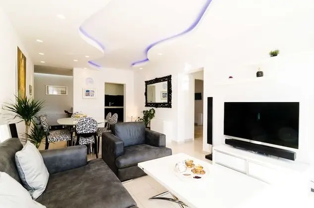 Deluxe Apart Daire, Bahçe Manzaralı