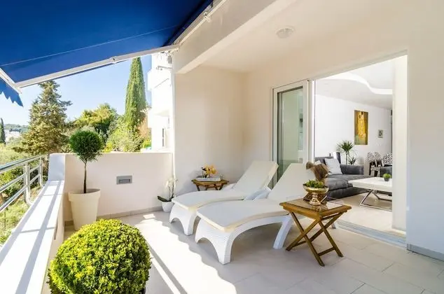 Deluxe Apart Daire, Bahçe Manzaralı