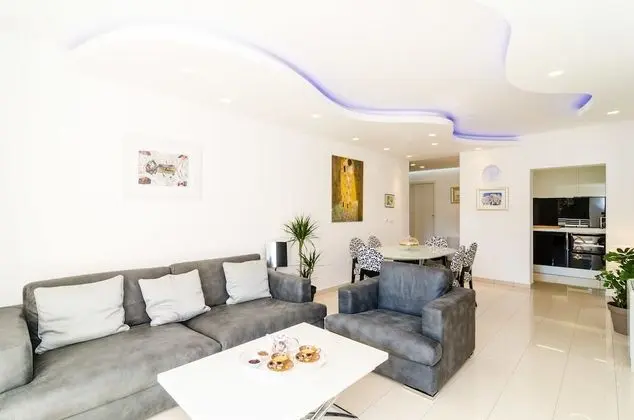 Deluxe Apart Daire, Bahçe Manzaralı