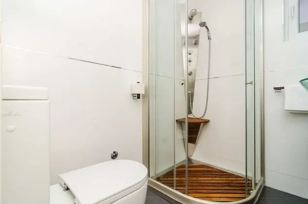 Deluxe Apart Daire, Bahçe Manzaralı