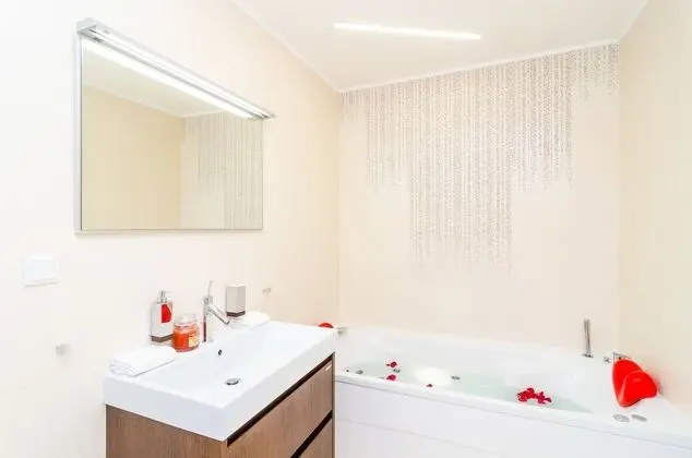 Deluxe Apart Daire, Bahçe Manzaralı