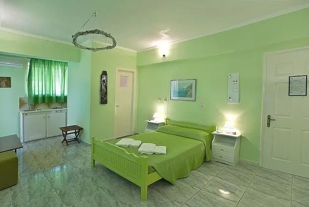 Stüdyo, Dağ Manzaralı