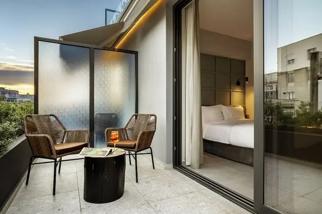 Executive Oda, Balkon