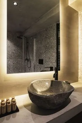 Executive Oda, Balkon