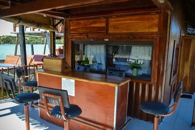 Maggie May House Boat