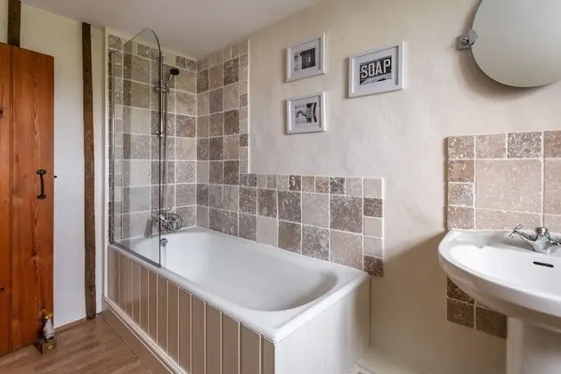 Family Kır Evi, Özel Banyo, Nehir Manzaralı (Maggie Puddle Cottage)
