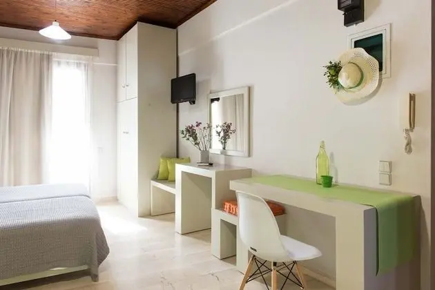 Stüdyo, Kısmi Deniz Manzaralı