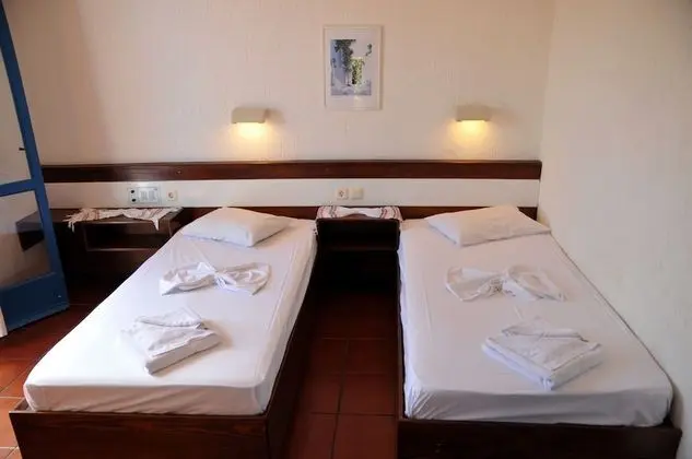 One Bedroom Apartment Upper Floor