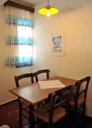 One Bedroom Apartment Upper Floor
