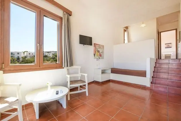 One Bedroom Apartment Upper Floor