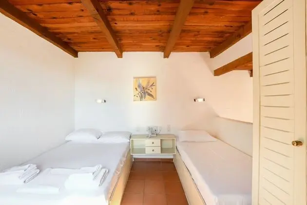 One- Bedroom Maisonette