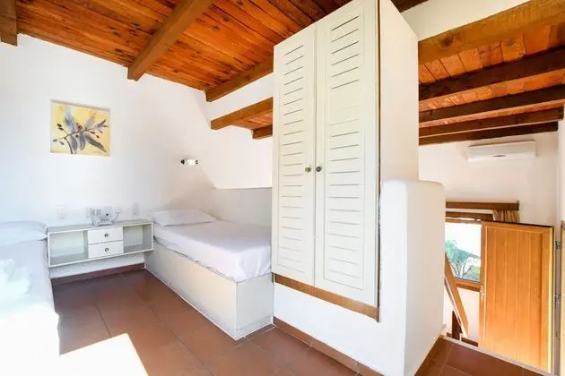 One- Bedroom Maisonette